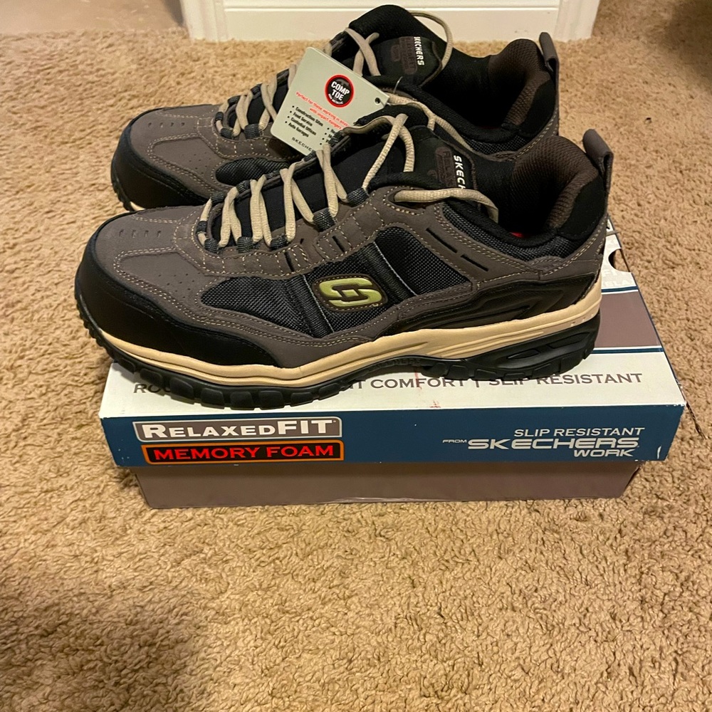 Skechers work safely toes shoes